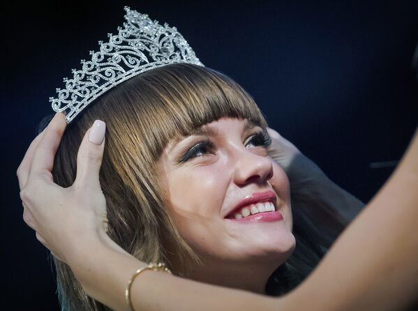 Crimea celebra el concurso 'La belleza de Sebastopol' - Sputnik Mundo
