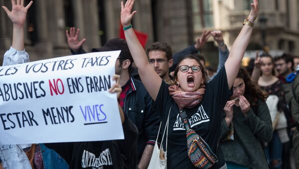 Protestas de estudiantes en Barcelona - Sputnik Mundo