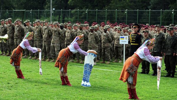Ceremonia de bienvenida para soldados estadounidenses en Ucrania - Sputnik Mundo