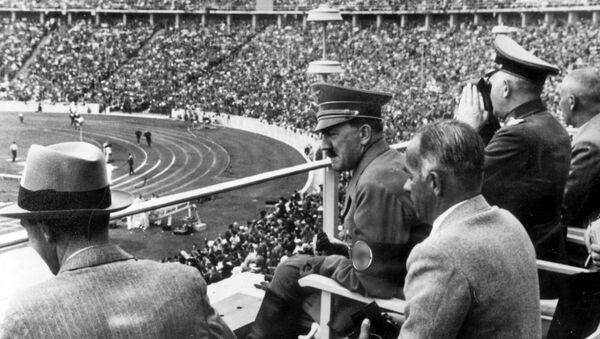 Dr. Joseph Goebbels, German Chancellor Adolf Hitler, Reichs Sports Leader Hans von Tschammer und Osten and Generalfeldmarschall Werner von Blomberg observe the Olympic Games in Berlin, Germany in August 1936 - Sputnik Mundo