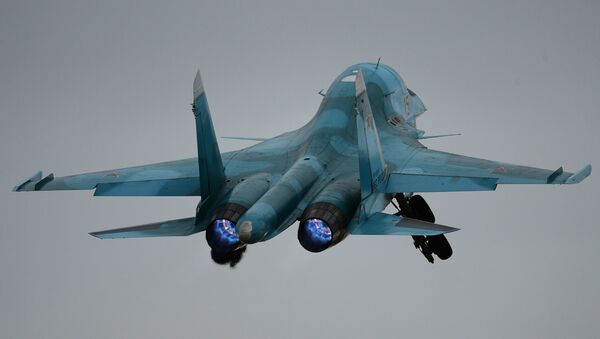 Caza ruso Su-34 (imagen referencial) - Sputnik Mundo