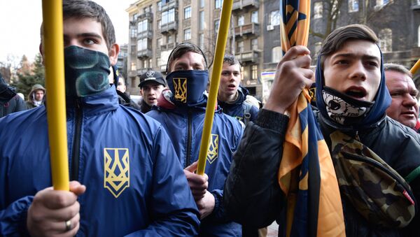 Los radicales ucranianos en Kiev - Sputnik Mundo