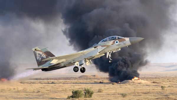 Un cazabombardero israelí F-15 (archivo) - Sputnik Mundo