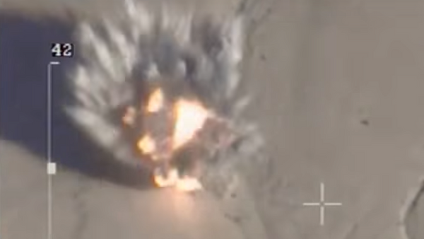 Fuerzas Aeroespaciales rusas destruyen dos vehículos de Daesh - Sputnik Mundo