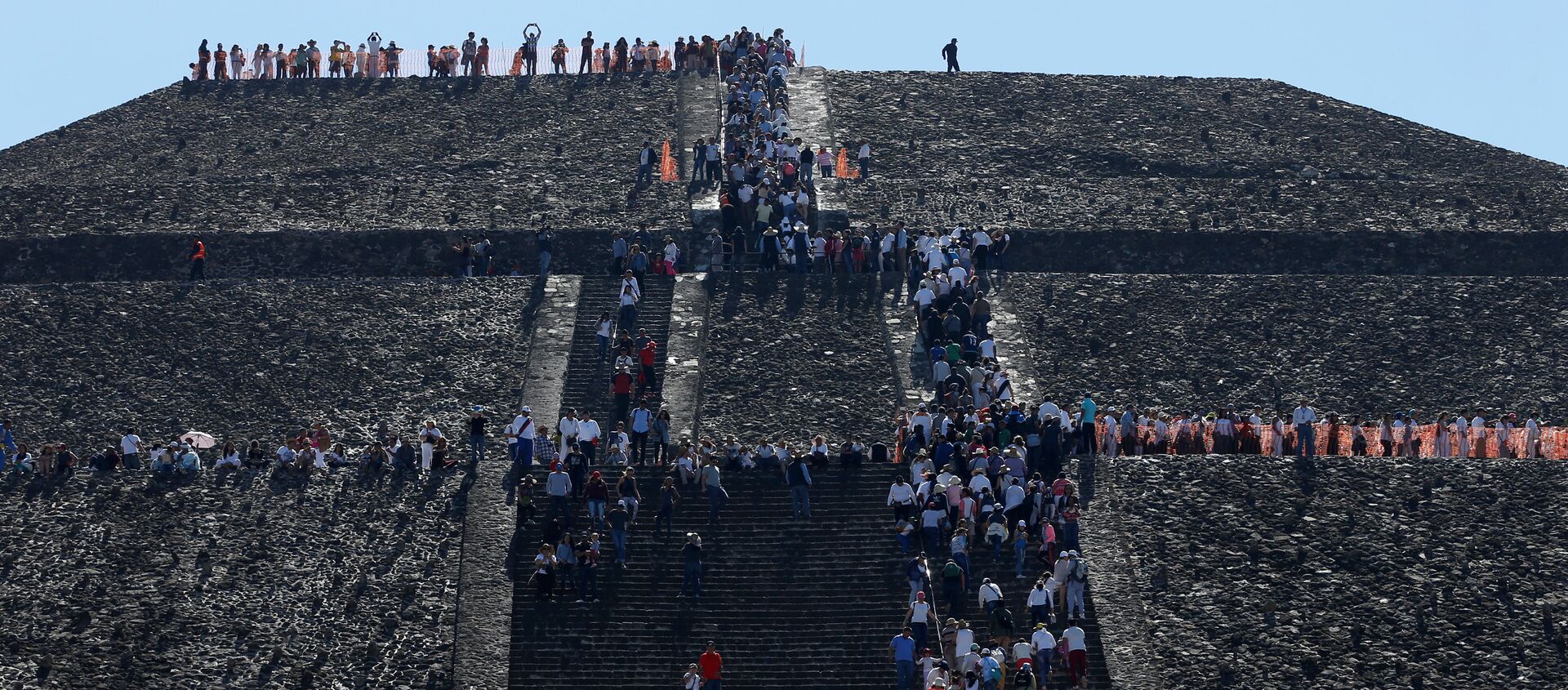 Pirámide de Teotihuacan, México - Sputnik Mundo, 1920, 10.02.2021