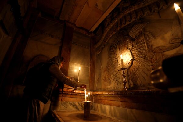La restaurada capilla de la Tumba Vacía en el templo del Santo Sepulcro - Sputnik Mundo