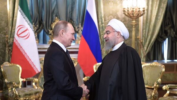 Президент РФ В. Путин встретился с президентом Ирана Х. Рухани - Sputnik Mundo
