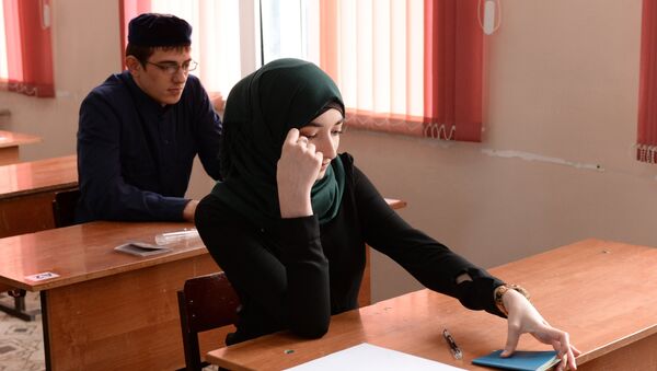 Una escuela en Grozni, Chechenia (archivo) - Sputnik Mundo