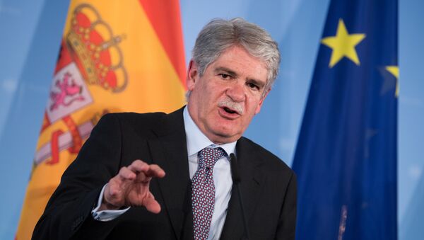 Spanish Foreign Minister Alfonso Dastis gives a joint press conference with his German counterpart on March 28, 2017 in Berlin. - Sputnik Mundo