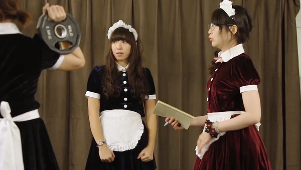 Un gimnasio contrata a 'criadas japonesas' para ser entrenadoras personales (vídeo) - Sputnik Mundo