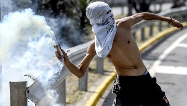 Actos de violencia en Caracas (archivo) - Sputnik Mundo