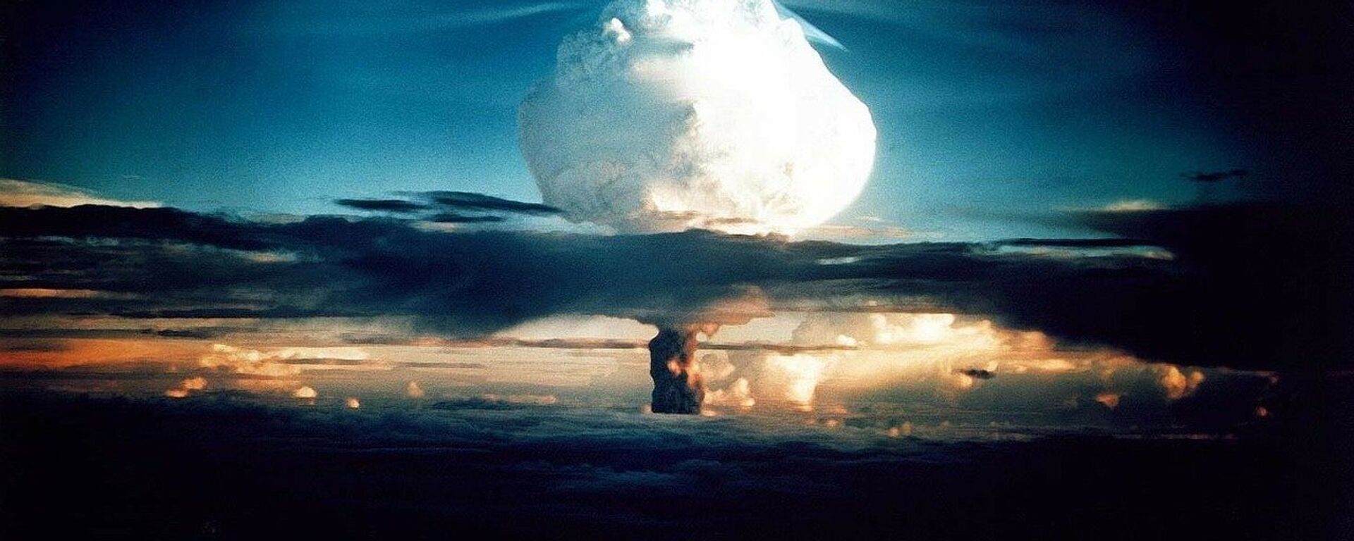 Explosión nuclear (imagen referencial) - Sputnik Mundo, 1920, 13.06.2022
