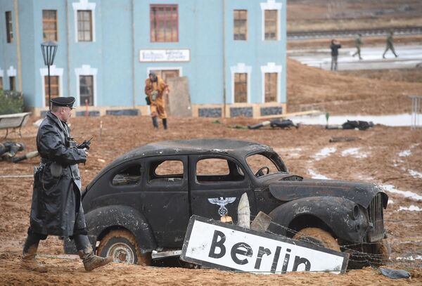 El asalto de Berlín de 1945, recreado en las cercanías de Moscú - Sputnik Mundo