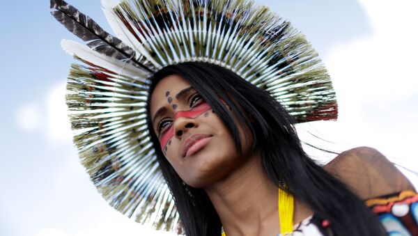 Mujer indígena (Archivo) - Sputnik Mundo