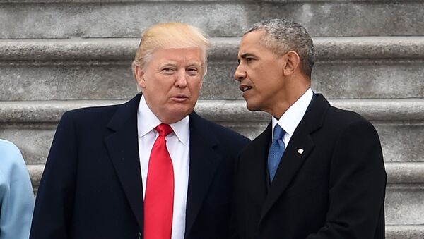El presidente Donald Trump y el expresidente Barack Obama - Sputnik Mundo