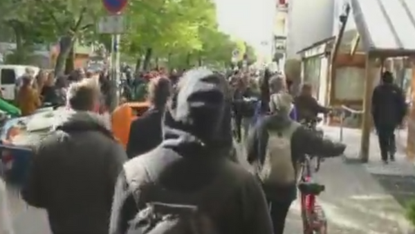 Los berlineses protestan contra el 'aburguesamiento' de la ciudad - Sputnik Mundo