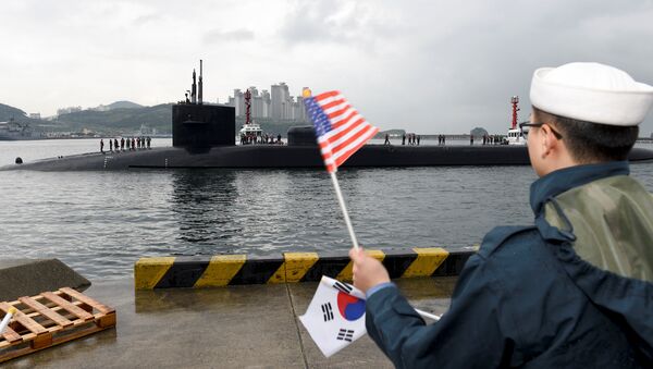 El submarino atómico estadounidense Michigan en el puerto de Busan, Corea del Sur (archivo) - Sputnik Mundo