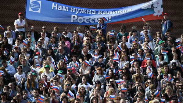 La marcha del 1 de mayo en Moscú - Sputnik Mundo