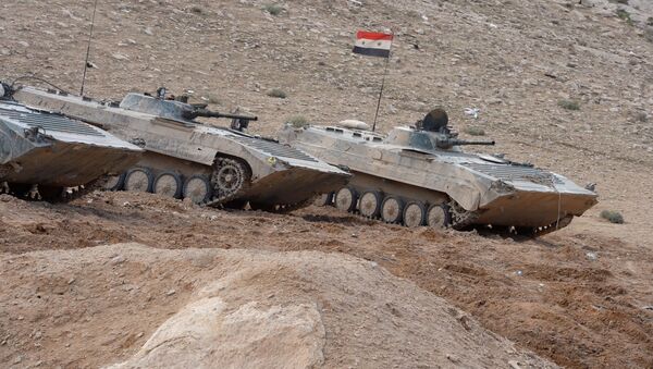 Los vehículos blindados BMP del Ejército Sirio (archivo) - Sputnik Mundo