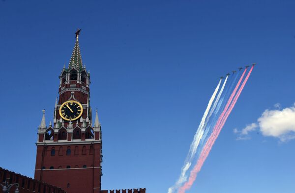 Ensayo de la aviación para el desfile del Día de la Victoria - Sputnik Mundo