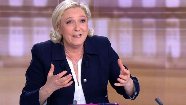 Marine Le Pen, líder del partido francés Agrupación Nacional - Sputnik Mundo