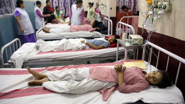 Las alumnas en el hospital en Delhi, India - Sputnik Mundo