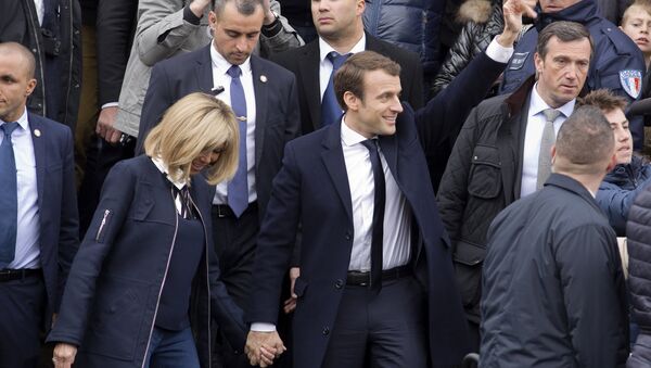 El candidato centrista a la presidencia de Francia, Emmanuel Macron - Sputnik Mundo