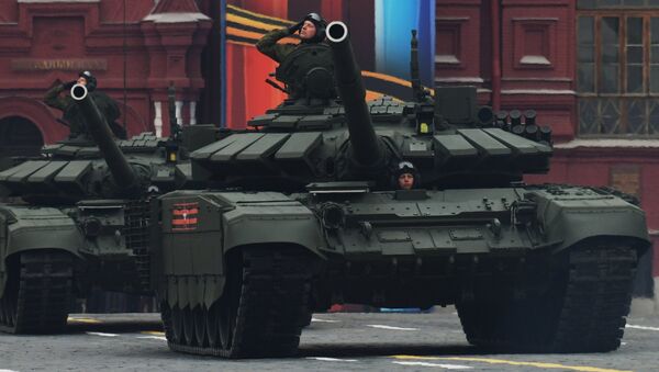 Tanque T-72B3 durante el desfile del Día de la Victoria - Sputnik Mundo