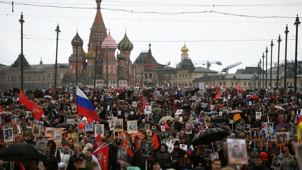 Regimiento Inmortal toma las calles de Moscú - Sputnik Mundo