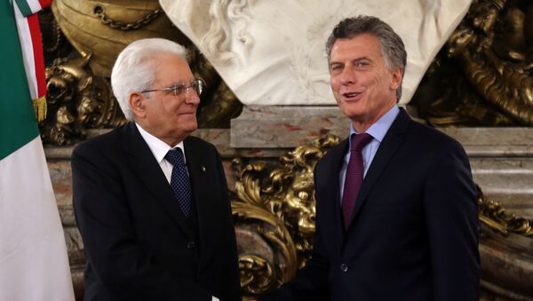 Sergio Mattarella, presidnete de Italia, y Mauricio Macri. presidente de Argentina - Sputnik Mundo
