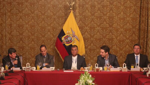 Desayuno del presidente Rafael Correa con las delegaciones del ELN y del Gobierno de Colombia - Sputnik Mundo