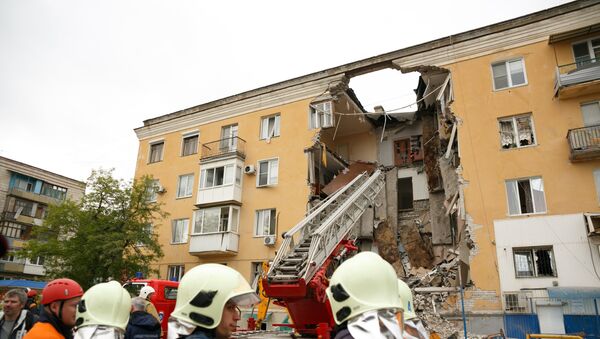 La explosión de gas en un edificio residencial en la ciudad rusa de Volgogrado - Sputnik Mundo