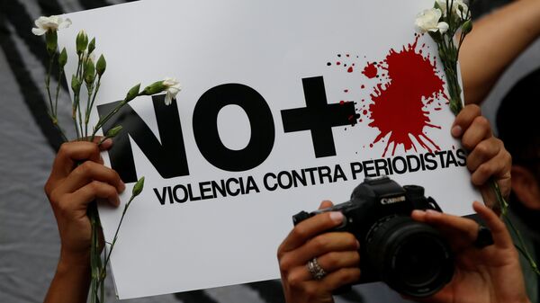 Protesta contra violencia contra periodistas (imagen referencial) - Sputnik Mundo