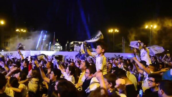 Madridistas celebran en Cibeles fin de sequía liguera - Sputnik Mundo