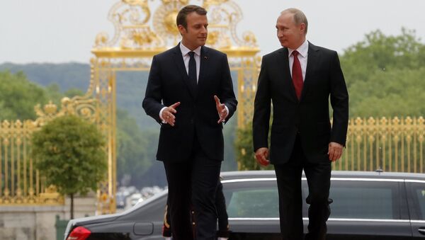 Emmanuel Macron, presidente de Francia, y Vladímir Putin, presidente de Rusia (Archivo) - Sputnik Mundo