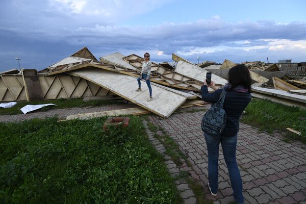Moscú, las huellas del devastador huracán - Sputnik Mundo