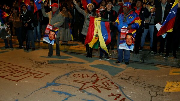 Patidarios de Nicolás Maduro en Bolivia - Sputnik Mundo