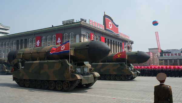 Desfile militar en Pyongyang (archivo) - Sputnik Mundo