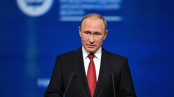 Vladimir Putin en el Foro Económico Internacional de San Petersburgo - Sputnik Mundo
