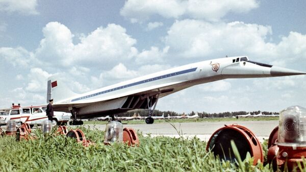 Avión supersónico soviético Tu-144 - Sputnik Mundo