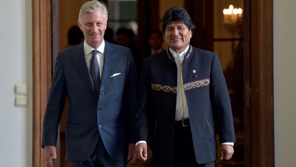 El presidente Evo Morales con el Rey Felipe de Bélgica - Sputnik Mundo