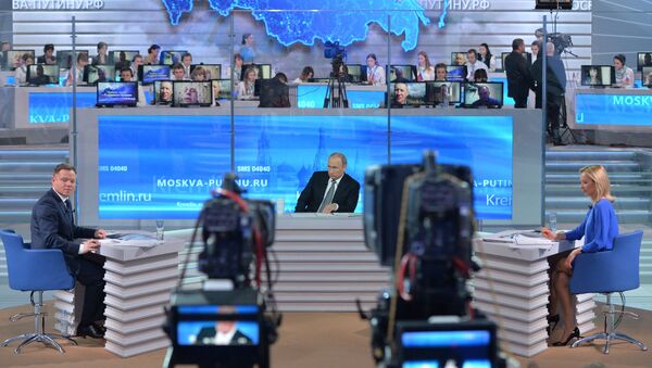 La edición de 2016 de la 'Línea directa con Vladímir Putin' - Sputnik Mundo