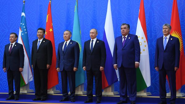 La cumbre de la Organización de Cooperación de Shangháide en Astaná - Sputnik Mundo