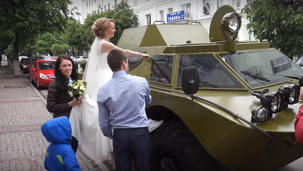 Una boda en la ciudad rusa de Smolensk - Sputnik Mundo