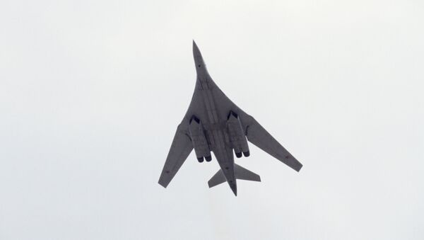 El bombardero estratégico ruso Tu-160 (archivo) - Sputnik Mundo