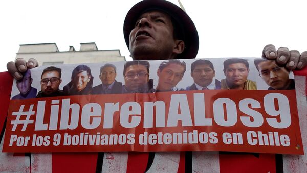 Protesta en Bolivia para la liberación de los 9 bolivianos presos en Chile - Sputnik Mundo