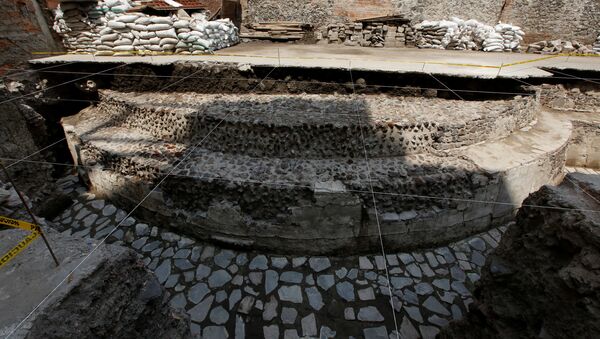 Arqueólogos hallan templo azteca en el medio de Ciudad de México - Sputnik Mundo