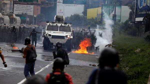 Protestas en Caracas - Sputnik Mundo