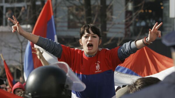 Joven de la República Srpska durante protestas contra la declaración de independencia de Kosovo. Banja Luka, 21 de febrero de 2008. - Sputnik Mundo