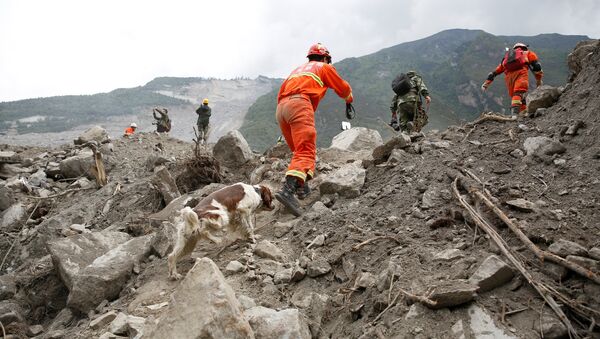 Lugar del deslizamiento en la provincia de Sichuán,China - Sputnik Mundo